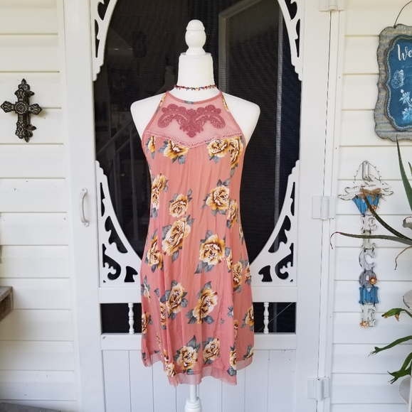 Blue Rain Dresses & Skirts - Pretty Blue Rain Embroidered Sleeveless Dress M